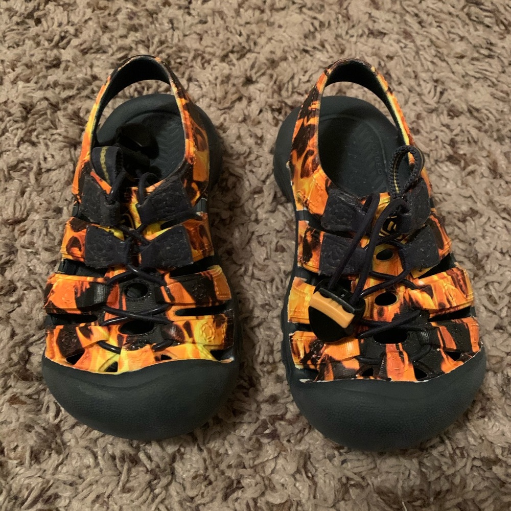 Keen toddler 8c